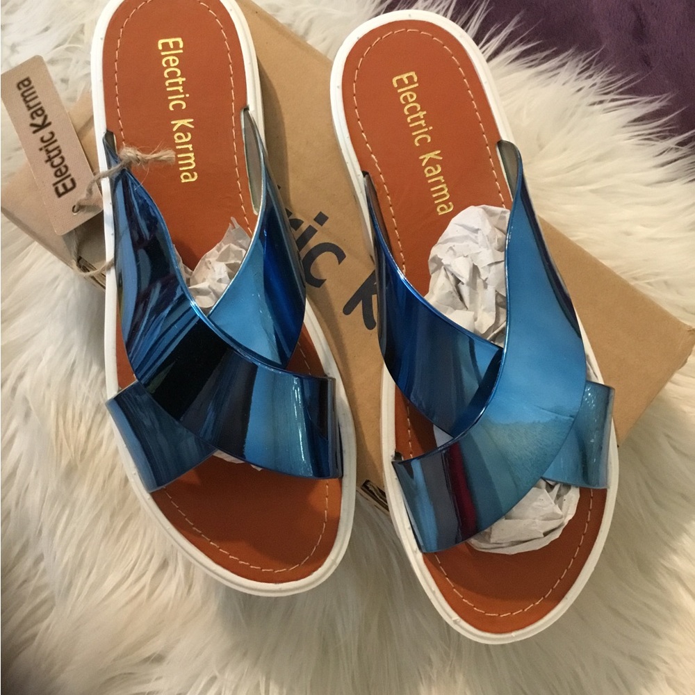 NIB Electric Karma Metallic Blue (Cobalt) Bickle Sandals, 10